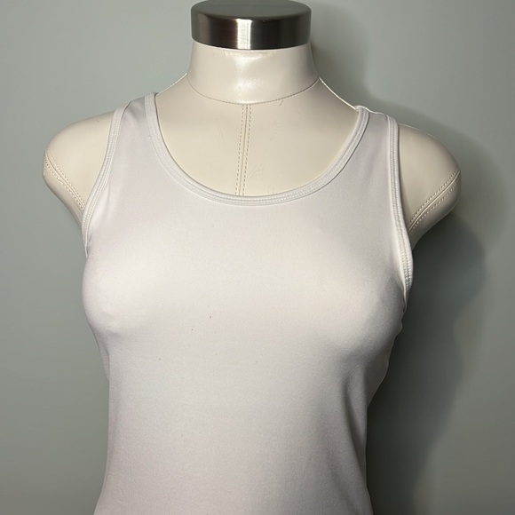 Women’s Champion Athletic White Tank Top with Built in bra - Picture 2 of 8